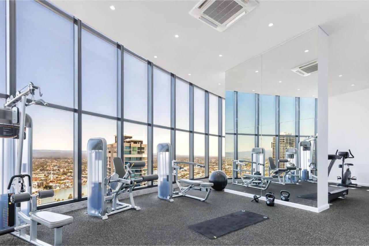 Views From Cloud 1 Min To 2br Pool Gym Apartment